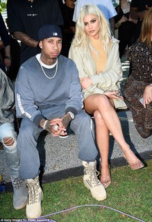 Kylie Jenner feet photo thumbnail