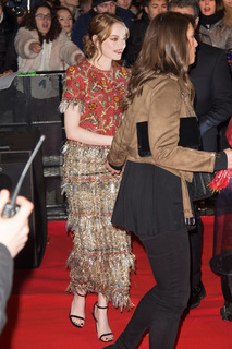 Emma Stone feet photo thumbnail