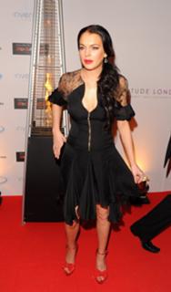 Lindsay Lohan feet photo thumbnail