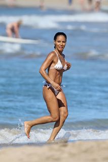 Jada Pinkett Smith feet photo thumbnail