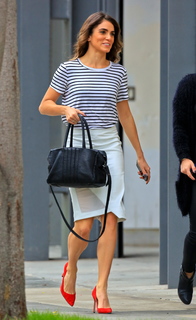 Nikki Reed feet photo thumbnail