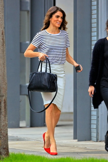 Nikki Reed feet photo thumbnail