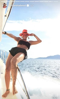 Lívia Andrade feet photo thumbnail