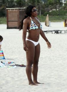 Serena Williams feet photo thumbnail