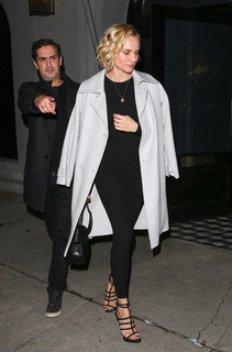 Diane Kruger feet photo thumbnail