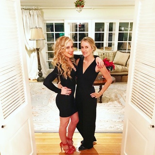 Tara Lipinski feet photo thumbnail