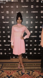 Karrueche Tran feet photo thumbnail