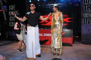 Deepika Padukone feet photo thumbnail