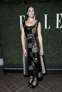 Mandy Moore feet photo thumbnail