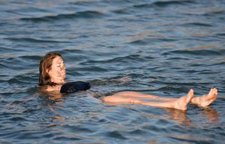 Gemma Atkinson feet photo thumbnail