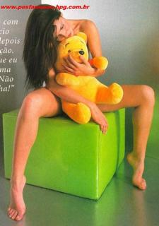 Deborah Secco feet photo thumbnail