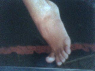 Deborah Secco feet photo thumbnail