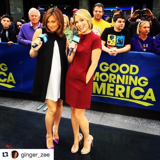 Amy Robach feet photo thumbnail