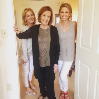 Amy Robach feet photo thumbnail
