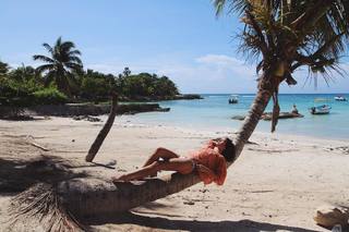 Bruna Marquezine feet photo thumbnail