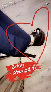 Jessica Alba feet photo thumbnail