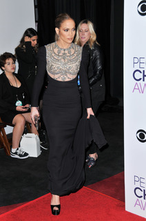 Jennifer Lopez feet photo thumbnail