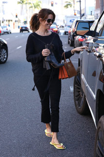 Brooke Burke feet photo thumbnail