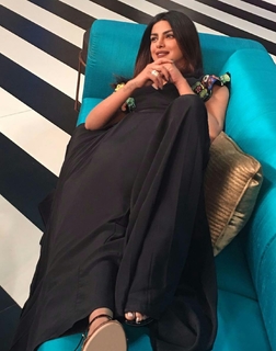 Priyanka Chopra Jonas feet photo thumbnail