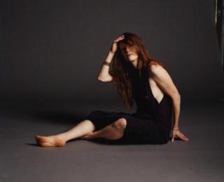 Julianne Moore feet photo thumbnail