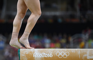 Aly Raisman feet photo thumbnail