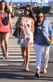 Jordana Brewster feet photo thumbnail