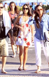 Jordana Brewster feet photo thumbnail