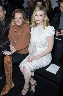 Kirsten Dunst feet photo thumbnail