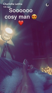 Charlotte Crosby feet photo thumbnail