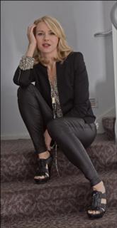 Naomi Watts feet photo thumbnail