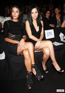 Jessica Szohr feet photo thumbnail