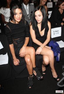 Jessica Szohr feet photo thumbnail