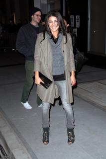 Jessica Szohr feet photo thumbnail