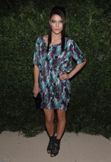 Jessica Szohr feet photo thumbnail