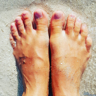 Tania Cagnotto feet photo thumbnail