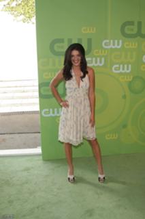 Jessica Szohr feet photo thumbnail