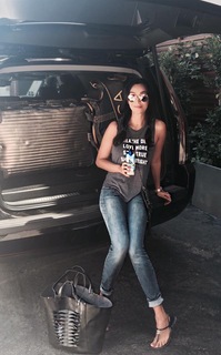 Verona Pooth feet photo thumbnail