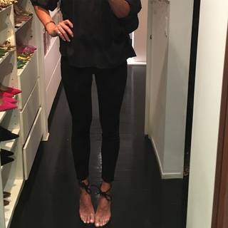 Kelly Bensimon feet photo thumbnail
