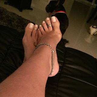Karin Klemp feet photo thumbnail