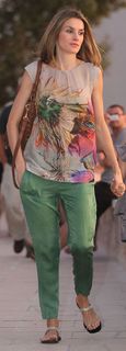 Queen Letizia of Spain feet photo thumbnail