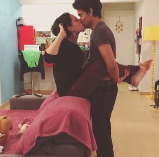 Kéfera Buchmann feet photo thumbnail