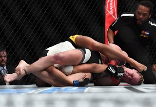 Valentina Shevchenko feet photo thumbnail
