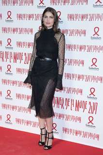 Laetitia Casta feet photo thumbnail