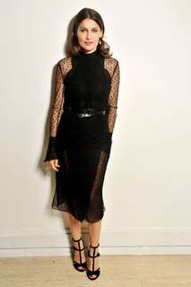 Laetitia Casta feet photo thumbnail