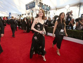 Emma Stone feet photo thumbnail