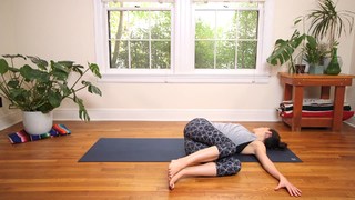 Adriene Mishler feet photo thumbnail
