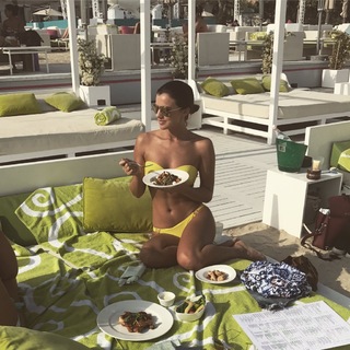 Lucy Mecklenburgh feet photo thumbnail