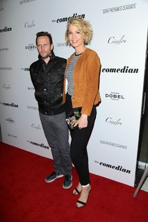 Jenna Elfman feet photo thumbnail