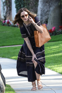 Minka Kelly feet photo thumbnail