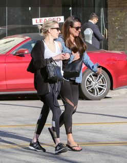 Lea Michele feet photo thumbnail